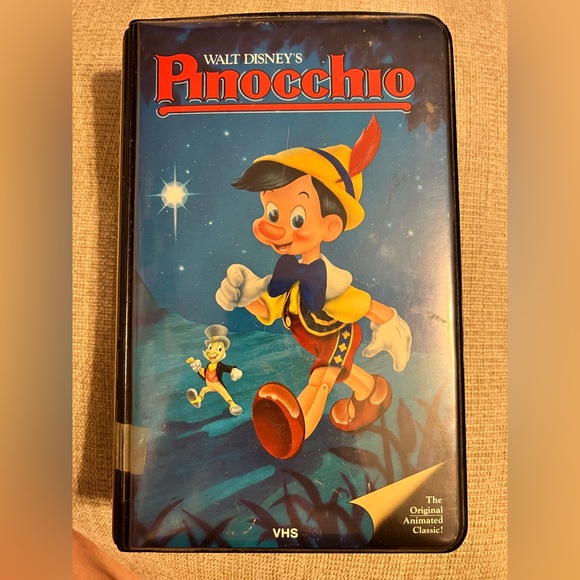 Walt Disney’s Pinocchio VHS Tape - Picture 1 of 5